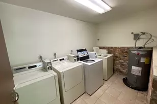 704 Cline, Huntsville, TX 77340 - Photo 5