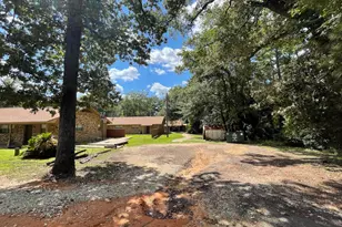 704 Cline, Huntsville, TX 77340 - Photo 17