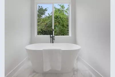 3107 Stonewall Street, Houston, TX 77020 - Photo 3