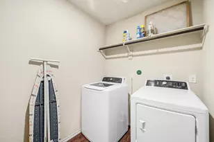 1345 Lariat Rdg Trl, Houston, TX 77049 - Photo 17