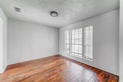 1916 Woodland Hills Drive, Missouri City, TX 77489 - Photo 11