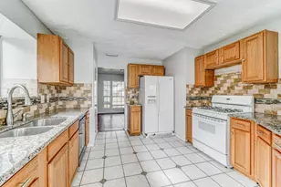 1916 Woodland Hills Dr, Missouri City, TX 77489 - Photo 9