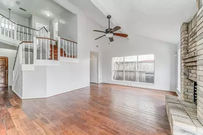 1916 Woodland Hills Drive, Missouri City, TX 77489 - Photo 5