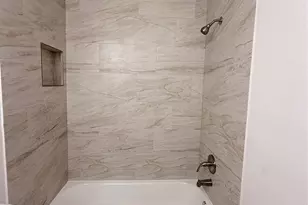 5011 Brisbane Dr, Houston, TX 77048 - Photo 17
