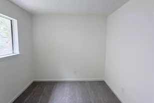 5011 Brisbane Dr, Houston, TX 77048 - Photo 13