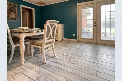 720 Northridge, Angleton, TX 77515 - Photo 7