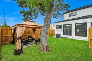 7129 Sidney St, Houston, TX 77021 - Photo 39