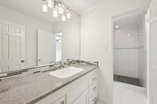 1302 Riverview Cir, Houston, TX 77077 - Photo 23