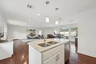 1302 Riverview Cir, Houston, TX 77077 - Photo 33