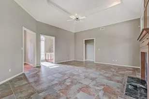 6220 Regina Ln, Beaumont, TX 77706 - Photo 9