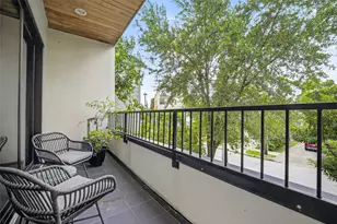 1613 Vermont St, Houston, TX 77006 - Photo 11