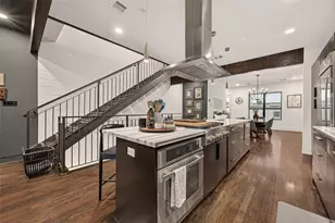 1613 Vermont St, Houston, TX 77006 - Photo 9