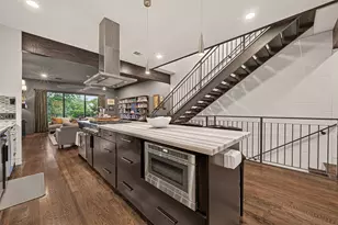 1613 Vermont St, Houston, TX 77006 - Photo 7
