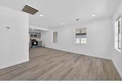 1114 Montrose Street, Port Neches, TX 77651 - Photo 11