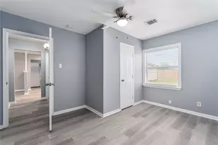 5703 Minden St, Houston, TX 77026 - Photo 13