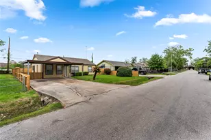 5703 Minden St, Houston, TX 77026 - Photo 19