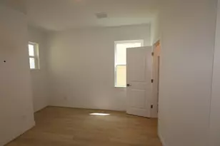 2304 Via Cami Ln, Houston, TX 77051 - Photo 11