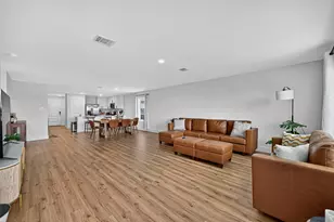 27615 Seascape Vlg Dr, Katy, TX 77493 - Photo 7