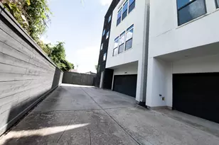 1613 Wheeler St, Houston, TX 77004 - Photo 29
