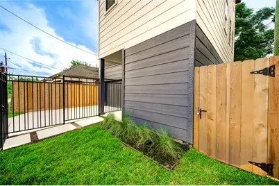 3406 Rawley Street, Houston, TX 77020 - Photo 3