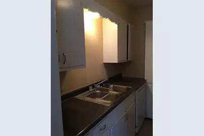 275 N 7th Street #2, Beaumont, TX 77702 - Photo 3