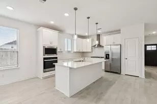 329 Dallas Meadows Dr, Dayton, TX 77535 - Photo 9