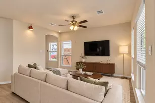 5107 Itiel St, Houston, TX 77048 - Photo 5