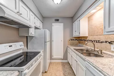 523 Spring Drive #4, Pasadena, TX 77504 - Photo 9