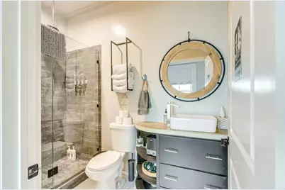 4107 Avenue M 1/2, Galveston, TX 77550 - Photo 5