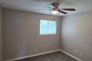 11122 Thackery Ln, Houston, TX 77016 - Photo 19