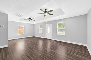 7625 Touchstone St, Houston, TX 77028 - Photo 3