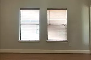 2430 Dorrington St, Houston, TX 77030 - Photo 9