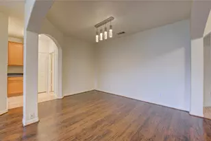 7611 S Linpar Ct S, Houston, TX 77040 - Photo 9