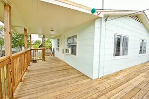 1112 7th St, San Leon, TX 77539 - Photo 3