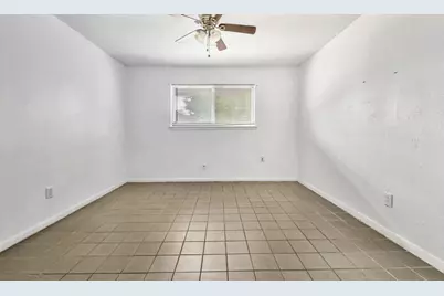 26 Farrell Street #10, Houston, TX 77022 - Photo 3
