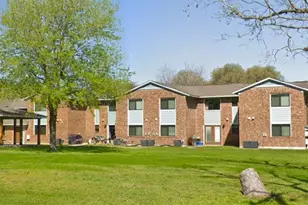 106 Walnut St, Hallettsville, TX 77964 - Photo 5