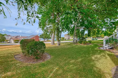 131 Cove Circle, Conroe, TX 77356 - Photo 5