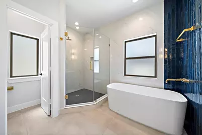 8432 Vogue Lane, Houston, TX 77055 - Photo 15