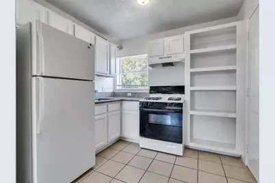 7626 Pecan Villas Drive #3, Houston, TX 77061 - Photo 7