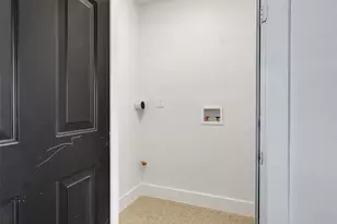 7626 Pecan Villas Dr, Houston, TX 77061 - Photo 15