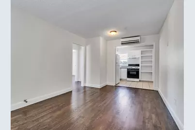 7626 Pecan Villas Drive #3, Houston, TX 77061 - Photo 1
