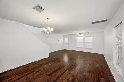 1719 Redwing Bluff Drive, Houston, TX 77009 - Photo 11