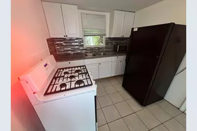 1514 1/5 W 14th Street, Houston, TX 77008 - Photo 7