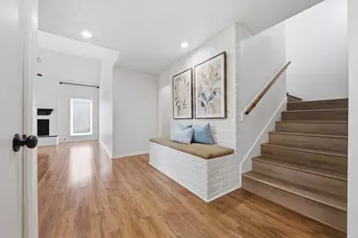 518 Rozelle Avenue, Sugar Land, TX 77498 - Photo 3