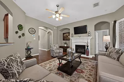 6806 Peatwood Way, Sugar Land, TX 77479 - Photo 9