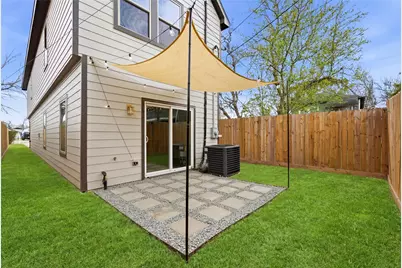 317 S 3rd Street, La Porte, TX 77571 - Photo 3