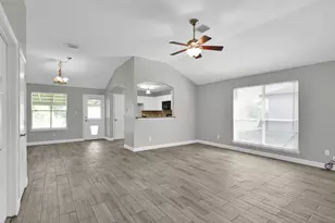 207 Leisure Ln, Montgomery, TX 77356 - Photo 3