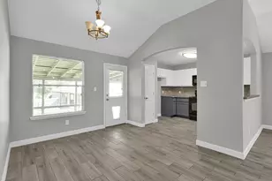 207 Leisure Ln, Montgomery, TX 77356 - Photo 5