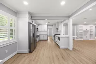 2723 Stetson Ln, Houston, TX 77043 - Photo 17