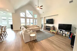 1019 Navasota St, Webster, TX 77598 - Photo 5